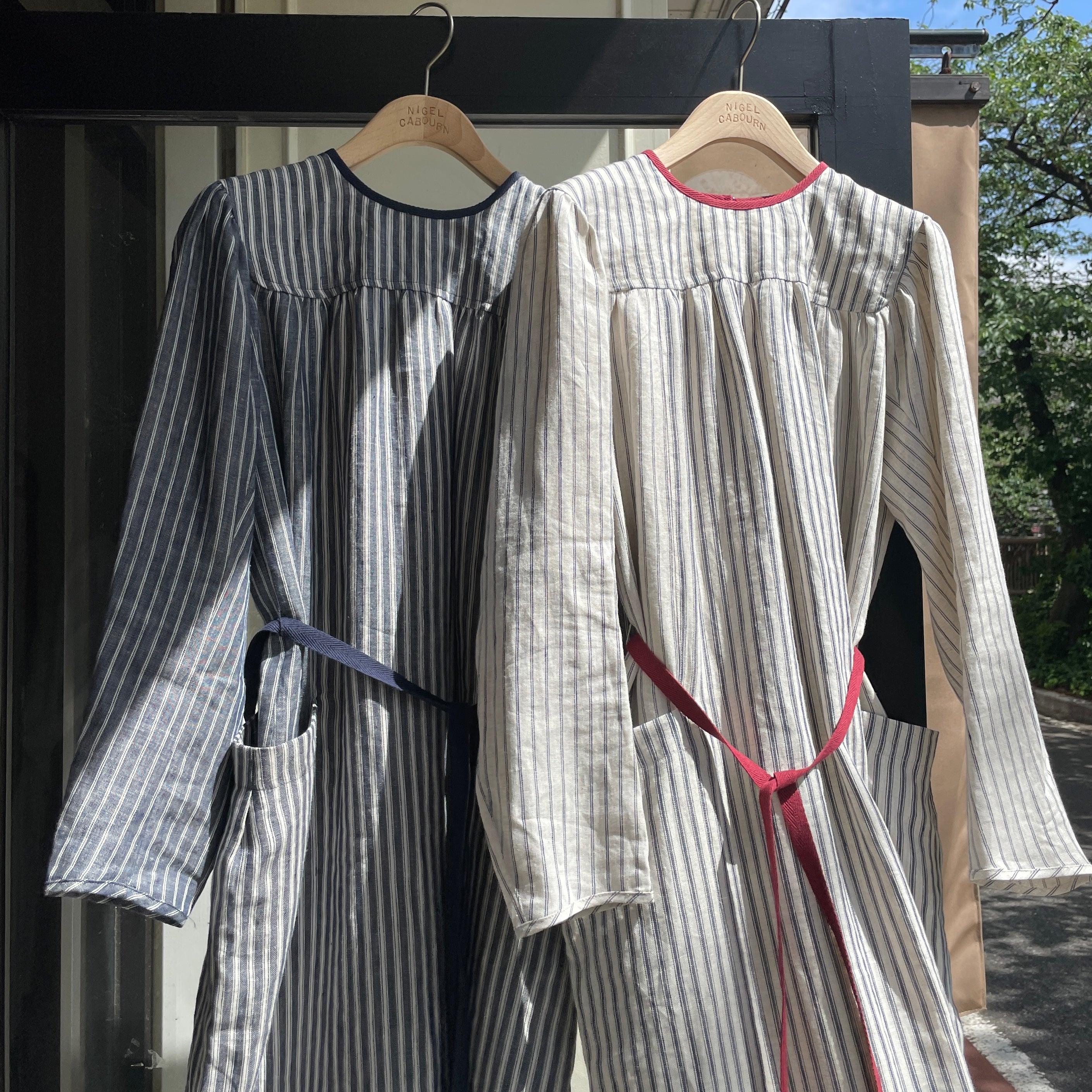 暖かい日のお出掛けに》LINEN STRIPE DRESS – ナイジェル・ケーボン