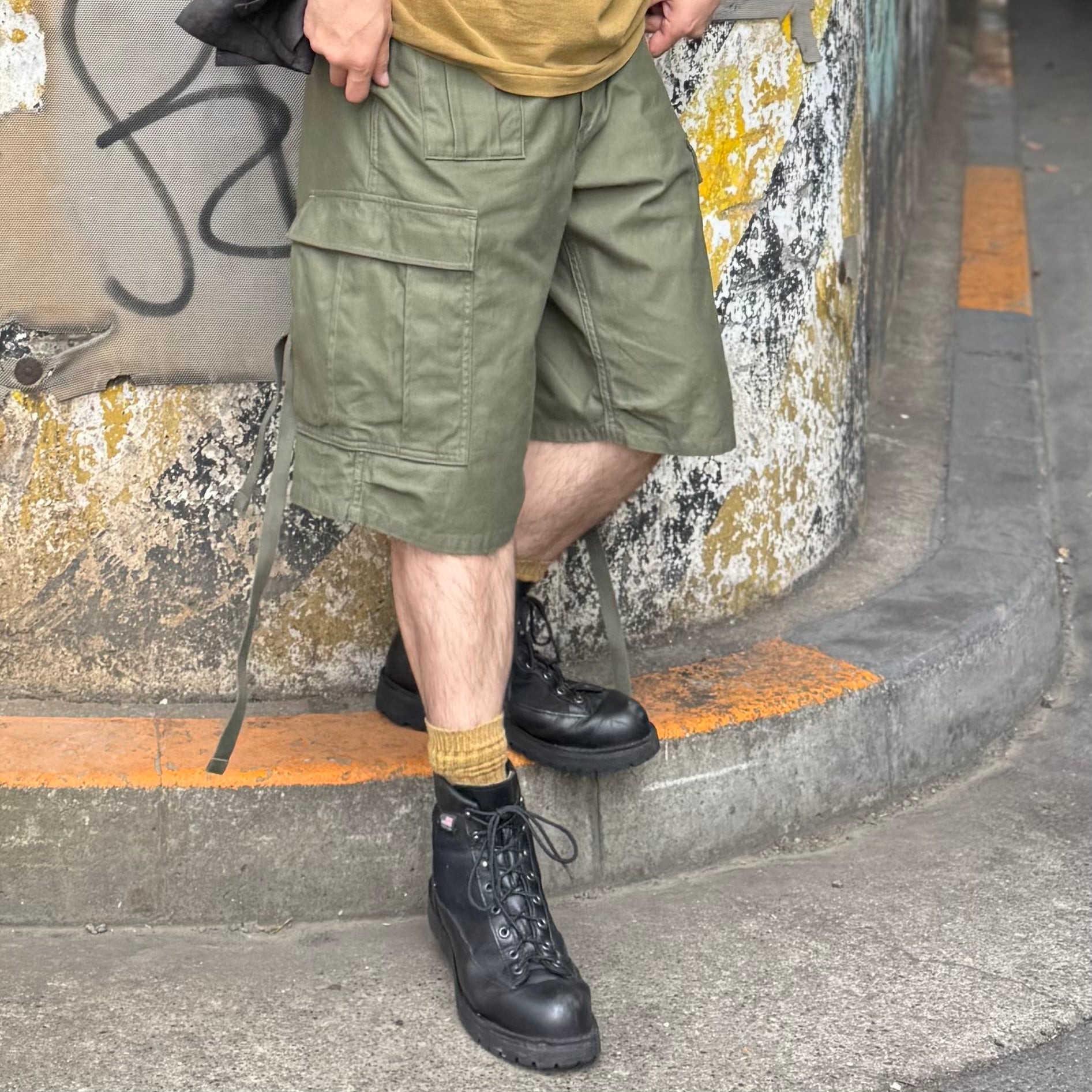 最適解を求めて》ARMY CARGO SHORT – ナイジェル・ケーボン オンライン 最適解を求めて》ARMY CARGO SHORT – ナイジェル・ケーボン オンライン
