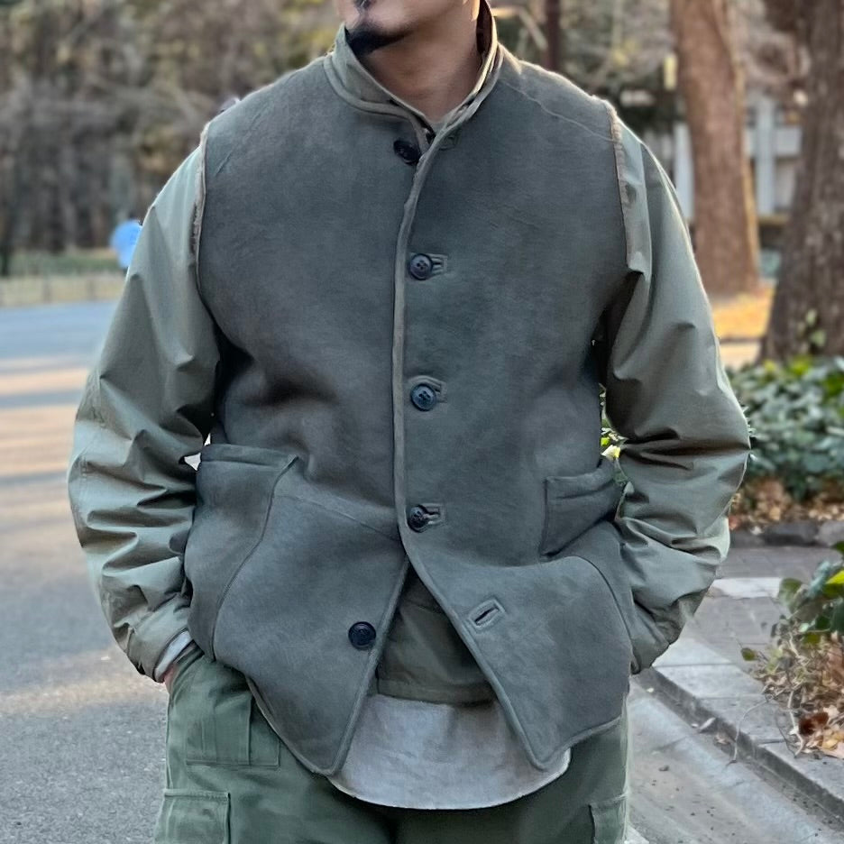 レイヤードを楽しむ》SHEEPSKIN VEST – ナイジェル・ケーボン