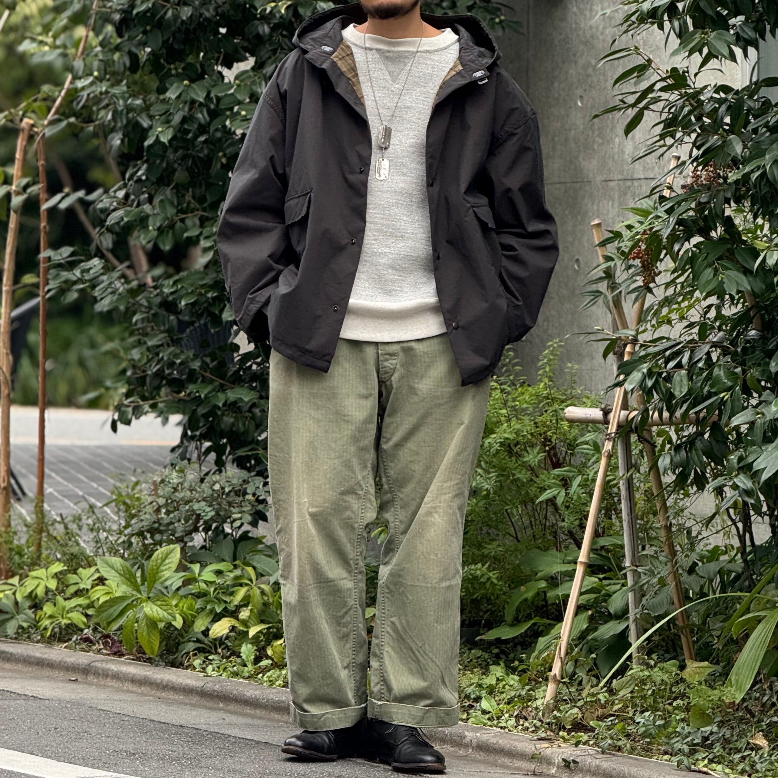 英国のムード漂うミリタリーアウター》GUNNER JACKET TASLAN NYLON