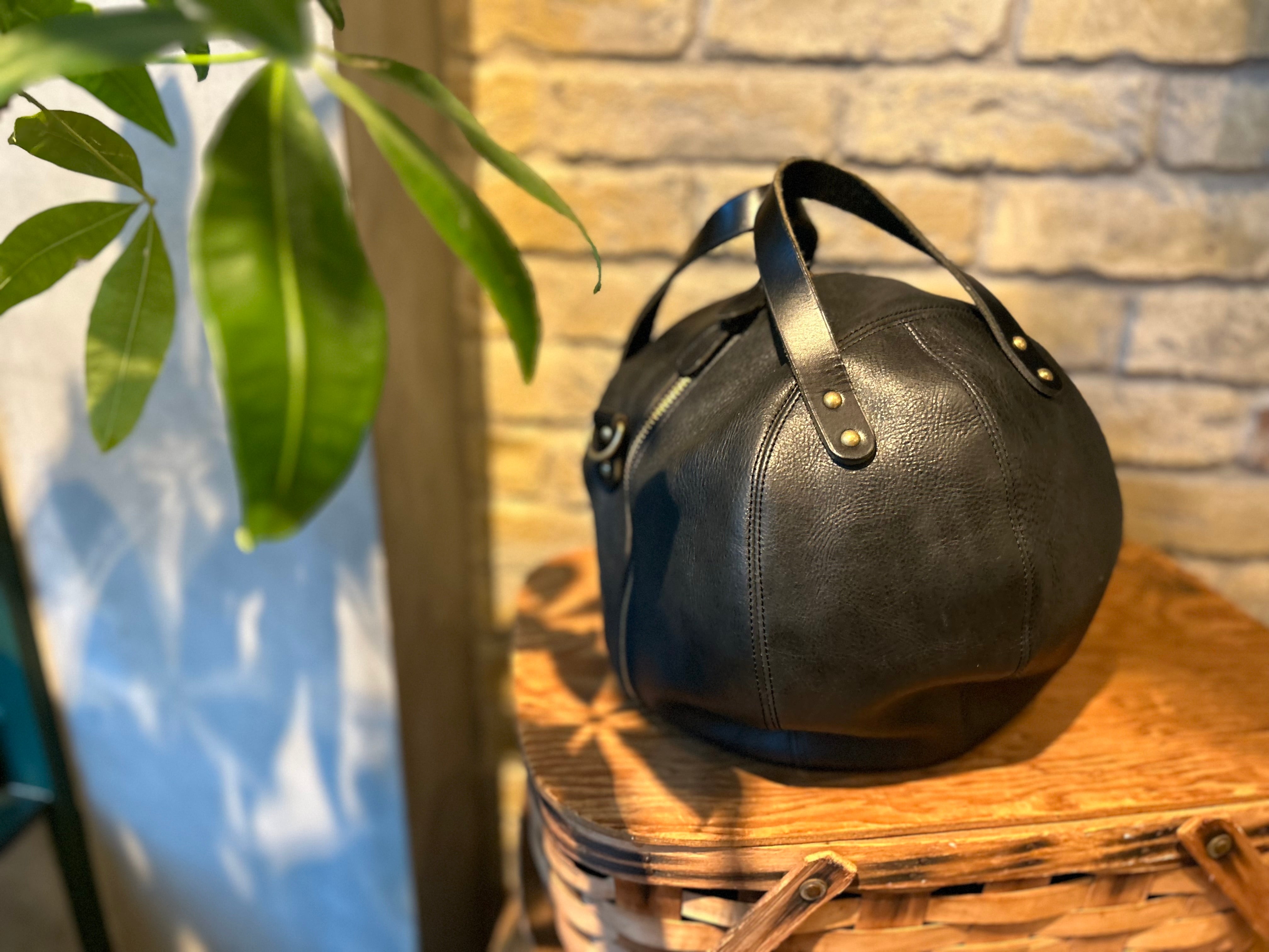 存在感抜群》HELMET BAG – ナイジェル・ケーボン オンライン 存在感抜群》HELMET BAG – ナイジェル・ケーボン オンライン