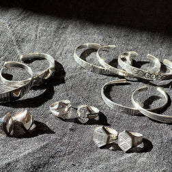 《日常で使いやすいアイテム》Touareg Silver