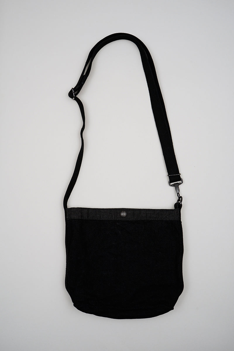 【ナイジェル・ケーボン】MAN / マガジンバッグ - インディゴ / MAGAZINE BAG - INDIGO
