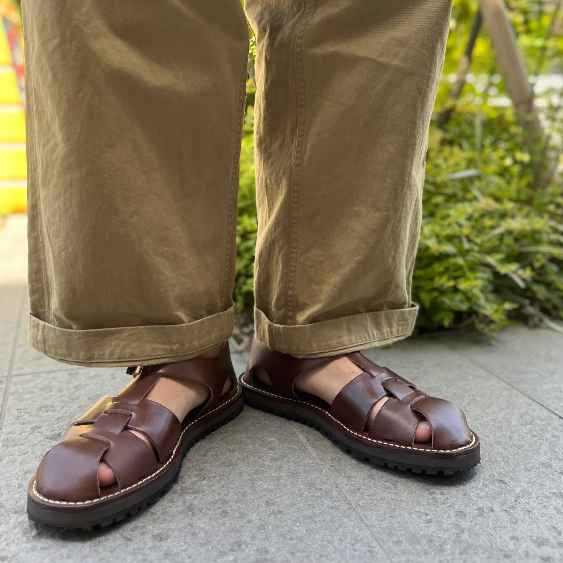 傭兵隊を助けた不朽の名作》LEATHER GURKHA SANDAL – ナイジェル 