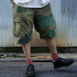 《目を引くカモフラージュ》ARMY CARGO SHORT - FADE CAMO