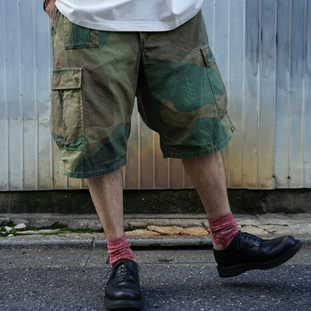 目を引くカモフラージュ》ARMY CARGO SHORT - FADE CAMO – ナイジェル