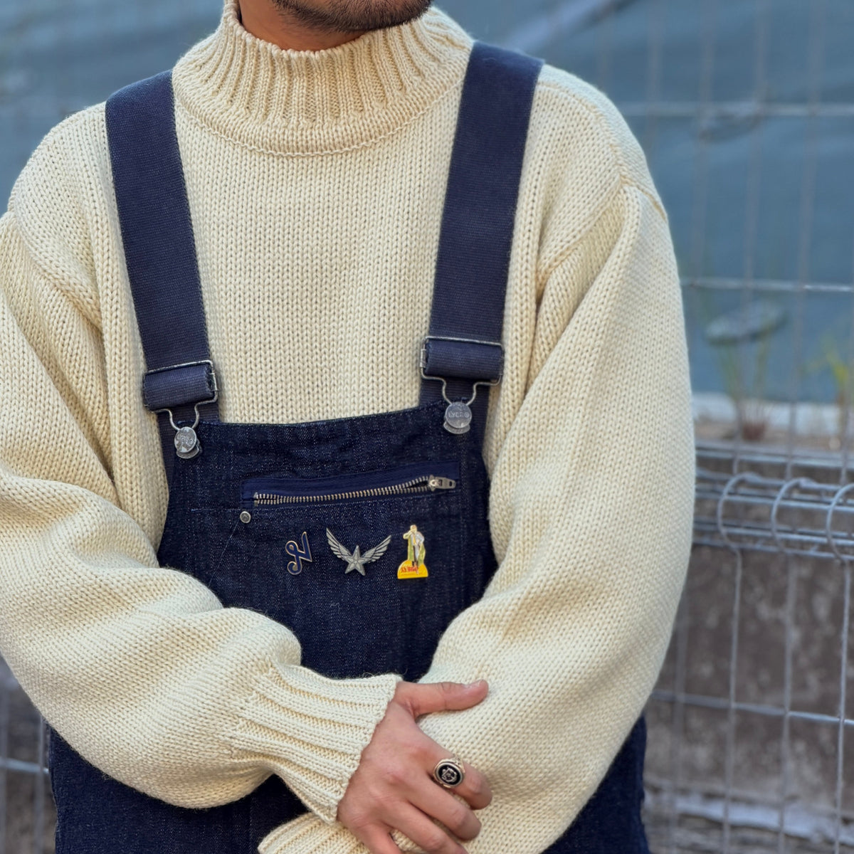 ニットと言えばMade In スコットランド》HIGH NECK SWEATER 