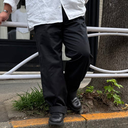 《新鮮な定番ブラックチノ》NEW BASIC CHINO - BLACK