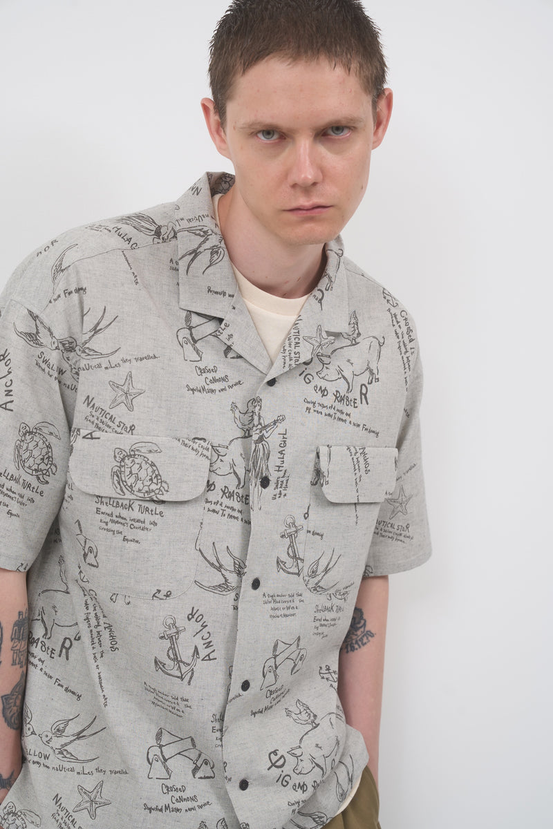 【ナイジェル・ケーボン】MAN / オープンカラーシャツ - タトゥープリント / OPEN COLLAR SHIRT - TATTOO PRINT