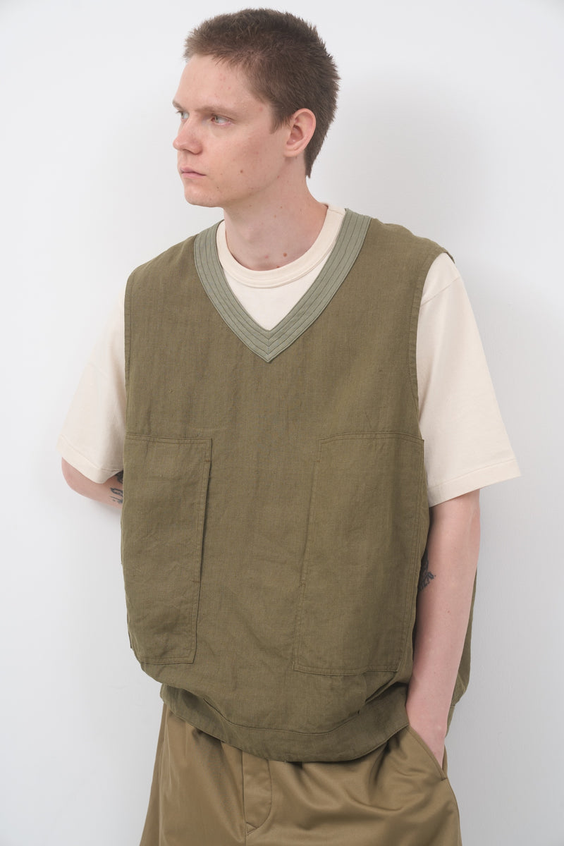 【ナイジェル・ケーボン】MAN / プルオーバーアーミーベスト - リネンヘリンボーンツイル / PULLOVER ARMY VEST - LINEN HERRINGBONE TWILL