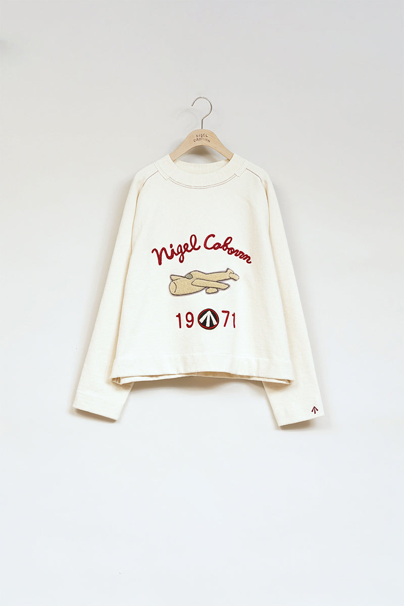 【ナイジェル・ケーボン】WOMAN / レターパッチスウェットプルオーバー / LETTER PATCH SWEAT P/O