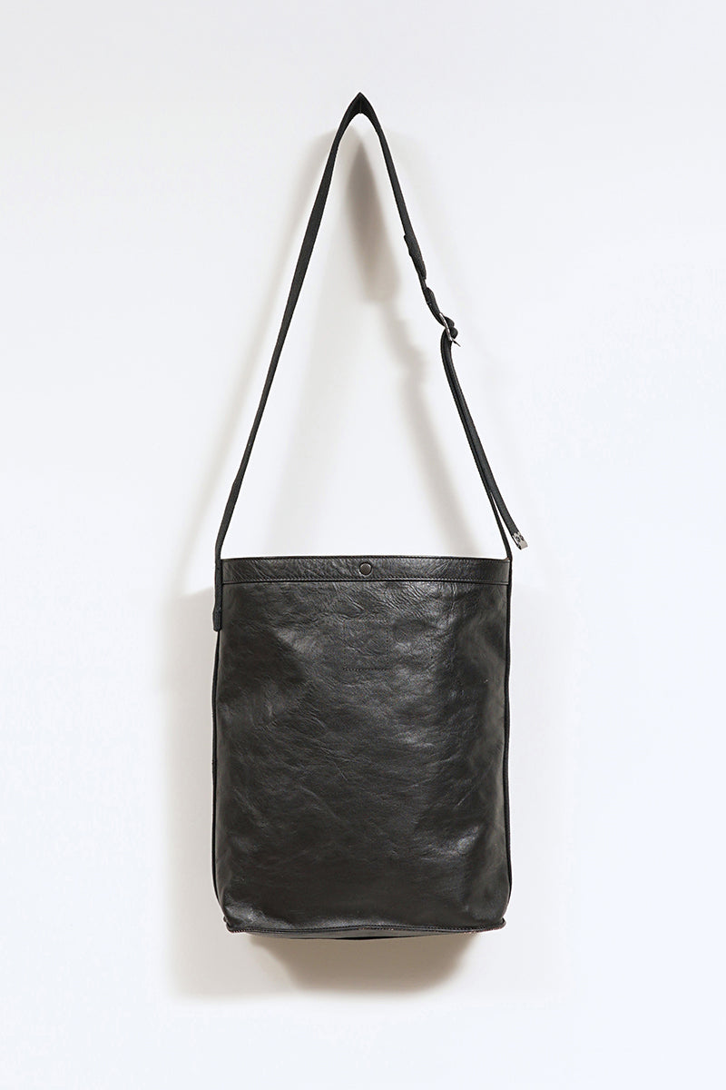 【ナイジェル・ケーボン】MAN / メールバッグ - コアレザー / MAIL BAG - CORE LEATHER