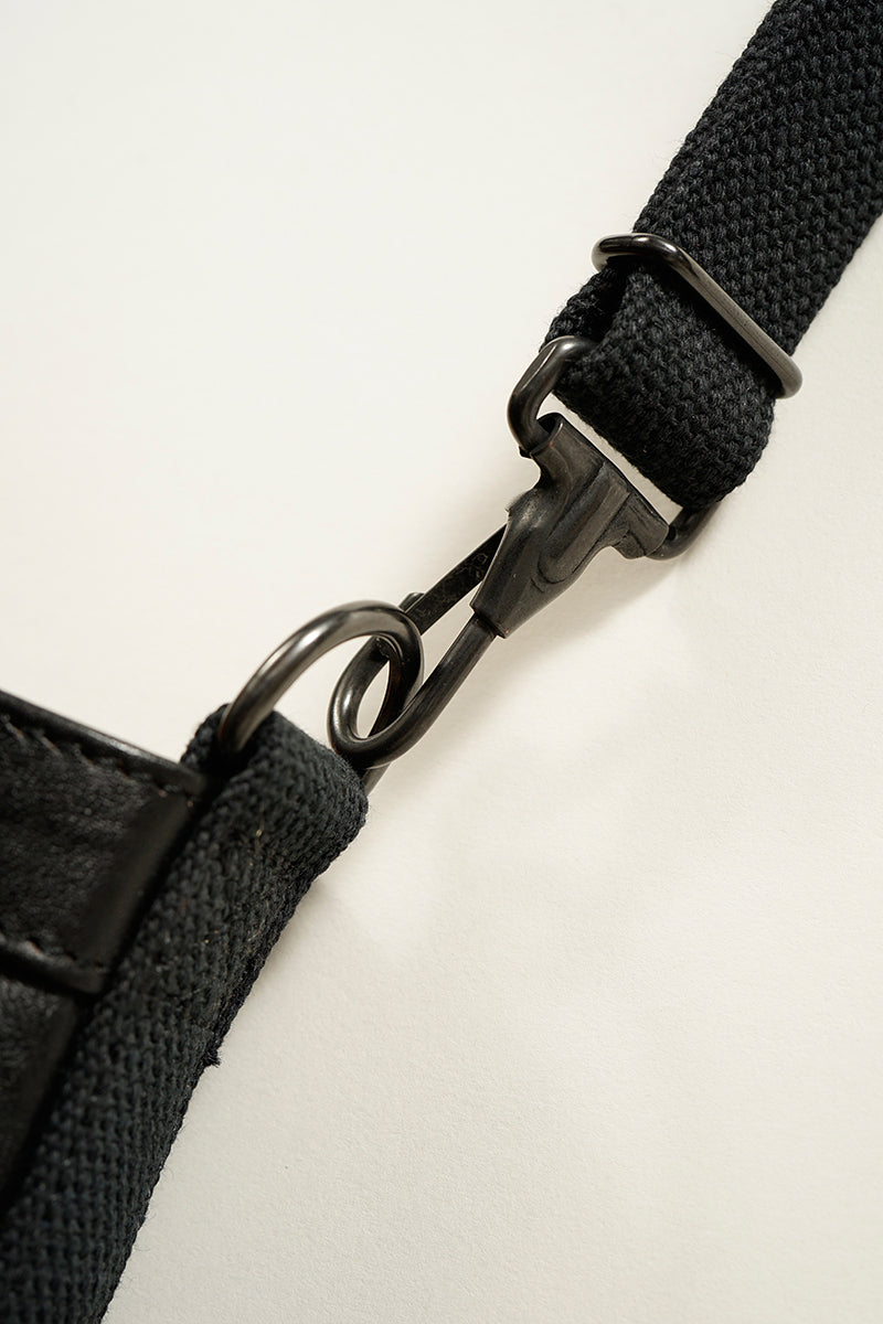 ナイジェル・ケーボン】MAN / マガジンバッグ - コアレザー / MAGAZINE