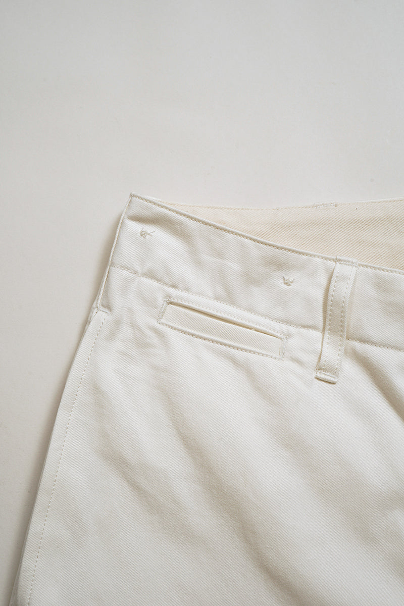 【ナイジェル・ケーボン】MAN / ベーシックチノパンツ - ホワイト / BASIC CHINO PANT - WHITE