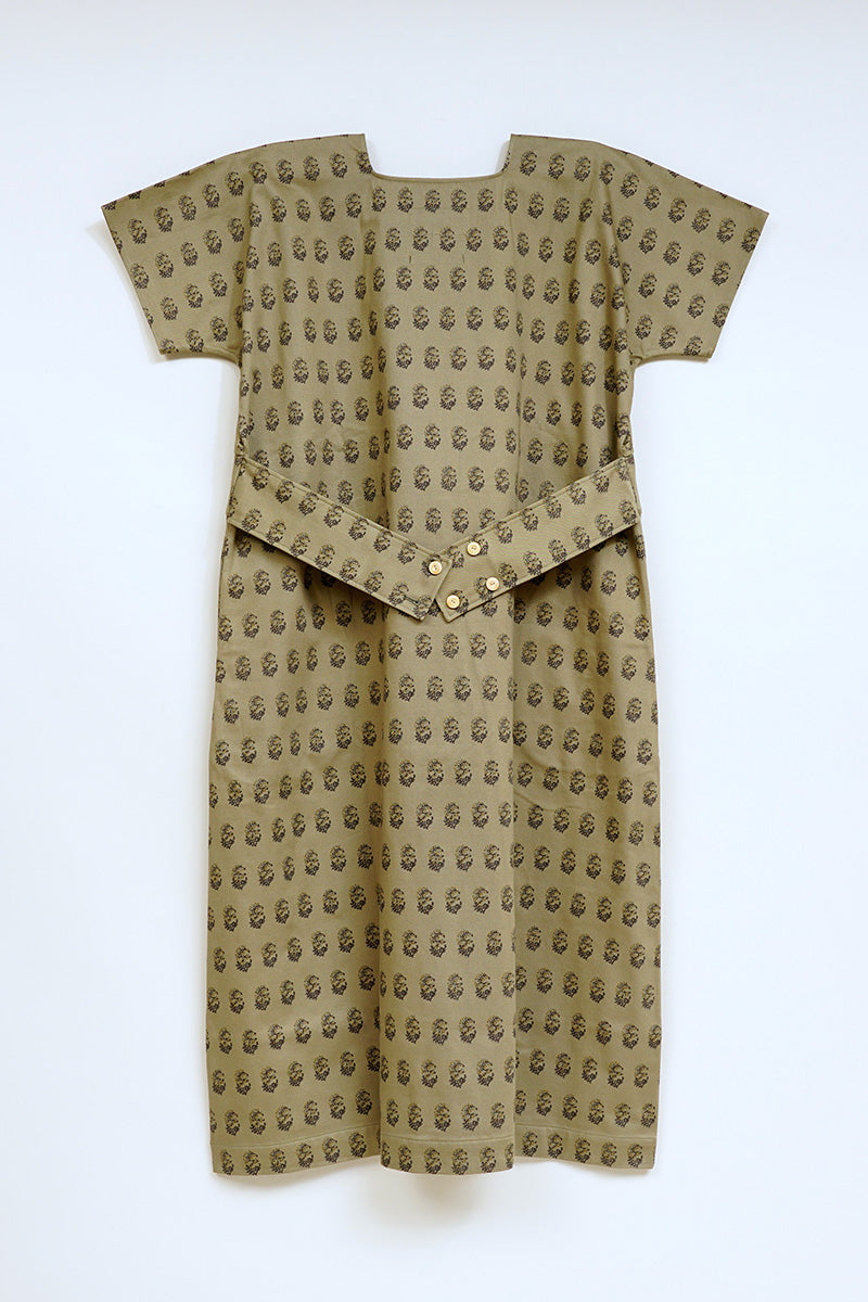【ケーボン・リボーン】WOMAN / オールオーバーエプロンドレス / ALL OVER APRON DRESS