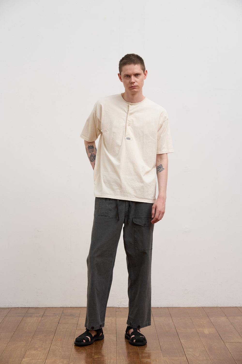 ナイジェル・ケーボン】MAN / 7.8オンス ヘンリーネックTシャツ