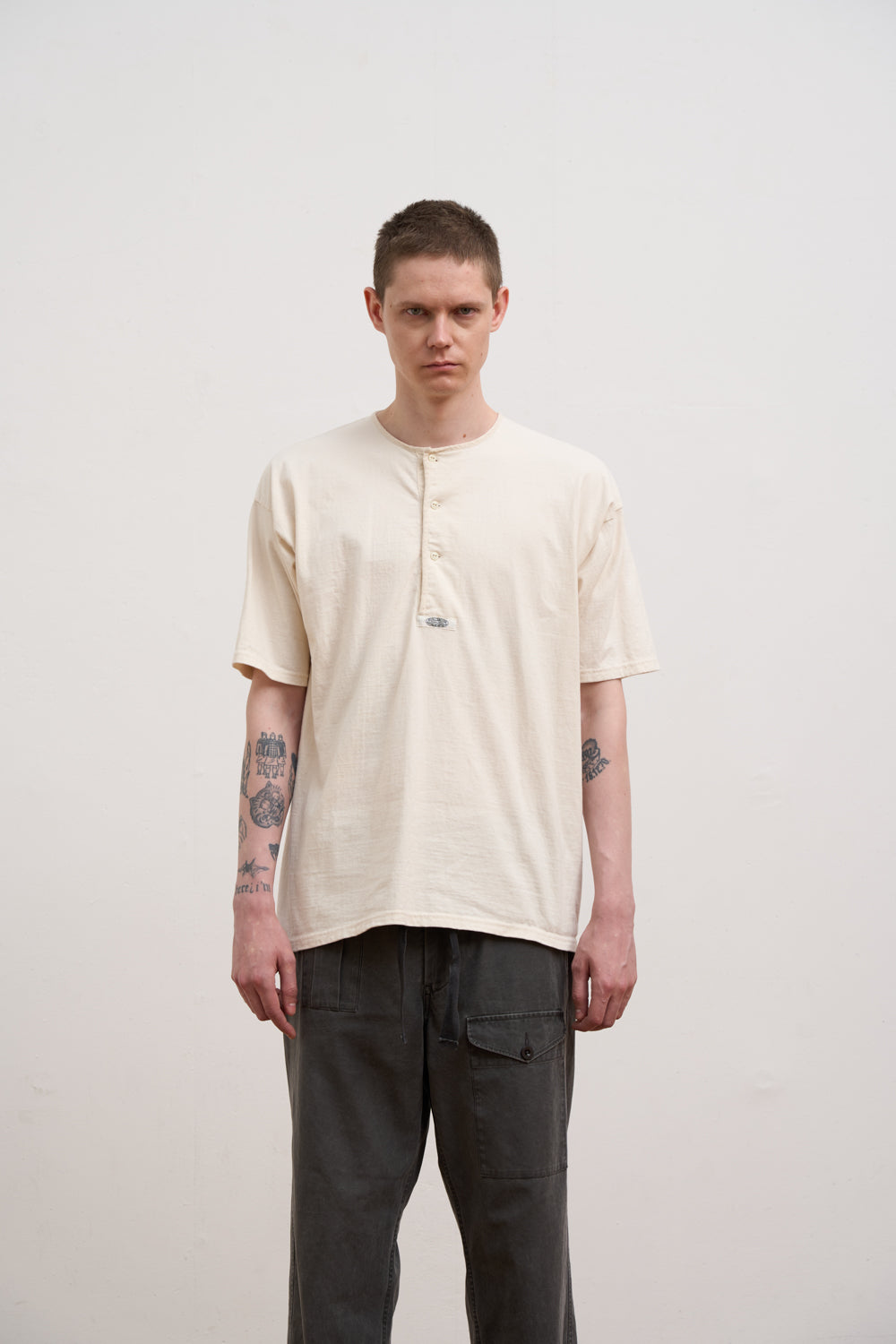 ナイジェル・ケーボン】MAN / 7.8オンス ヘンリーネックTシャツ