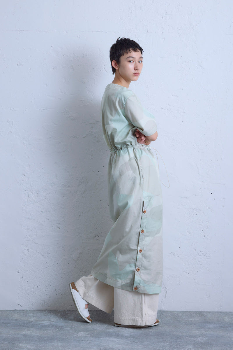 【ナイジェル・ケーボン】WOMAN / ショートスリーブドレス コットン カモ / S/S DRESS COTTON CAMO